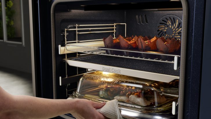Samsung_Series-7-Dual-Cook-Clean-Navy-Full-Steam.jpg