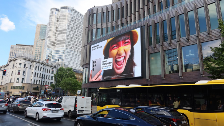 LED-Board_Kudamm2-1.png