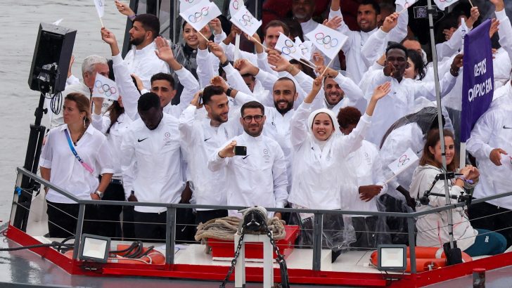 Paris2024_Opening-Ceremony_Team-Refugee.jpg