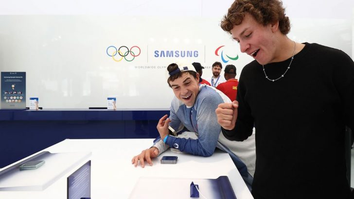 008-Paris-2024-Team-Samsung-Galaxy-Members-Meet-at-the-Olympic-rendezvous-Samsung-Village-Plaza_1000.jpg