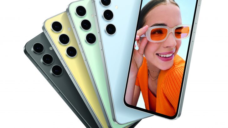 Samsung_Galaxy_S24_FE_SM-S721B_Multi_Cutout_Faecher_Lifestyle_CMYK.jpg