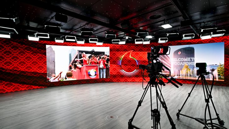 Samsung_Vodafone_Studio2.jpg