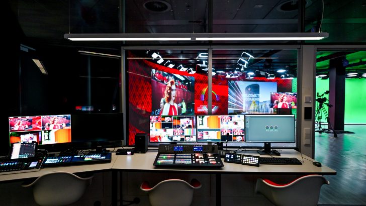 Samsung_Vodafone_Studio3.jpg