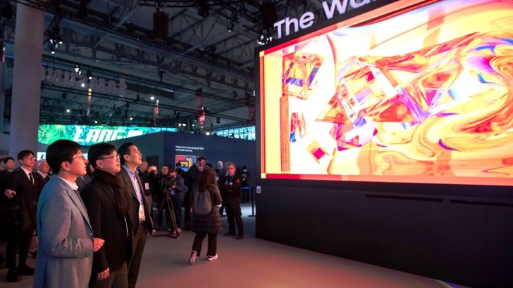 Samsung-TVs-and-Display-Integrated-Systems-Europe-2025-Samsung-Color-E-Paper-and-AI-Signage-Solutions-at-ISE-2025_main2-Final.jpg