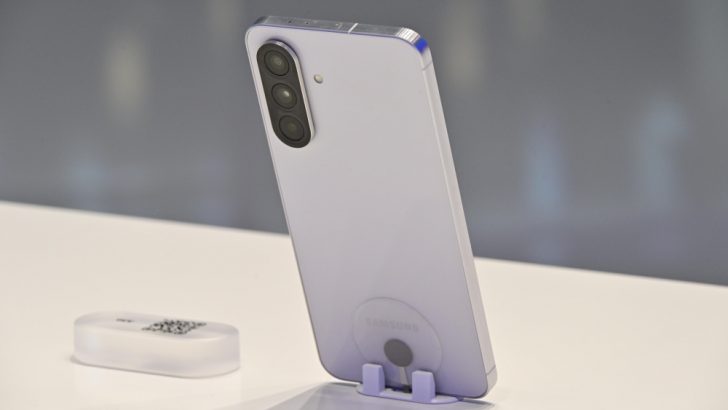 Samsung-Mobile-MWC-2025-Galaxy-S25-Edge-Project-Moohan-Galaxy-A-series_main10.jpg