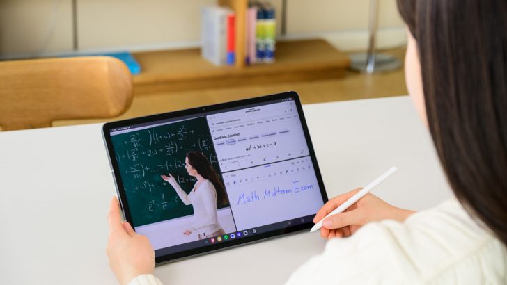 Samsung-Mobile-Galaxy-Tab-S10-FE-Galaxy-Tab-S10-FE-series-The-Ultimate-Study-Buddy-for-Exam_main3.jpg