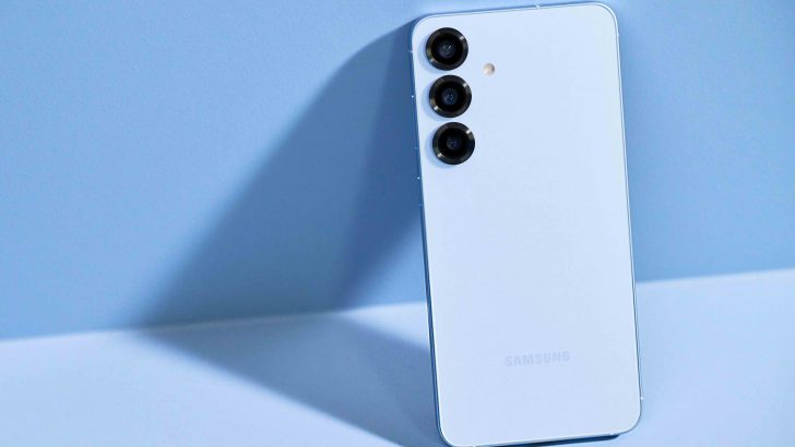 001-product-galaxy-s25-icyblue.jpg