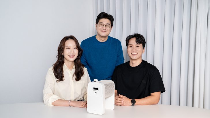 Samsung-TVs-and-Displays-The-Premiere-5-100-inches-Screen-Projector-Interview_dl10-e1750334585495.jpg