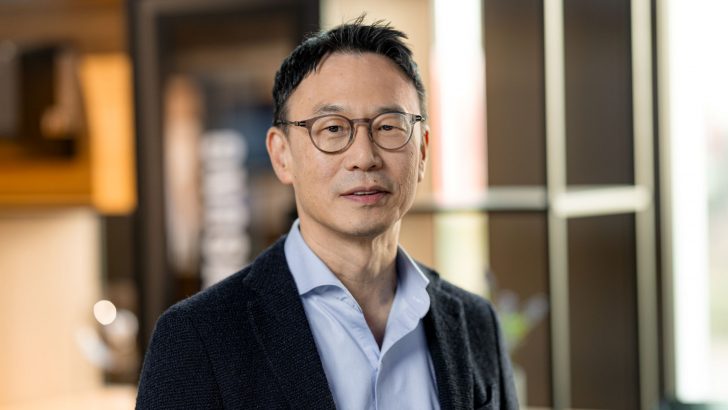 SAMSUNG-Han-Suk-Seo-Tim-Goger-78_small-e1767364275900.jpg
