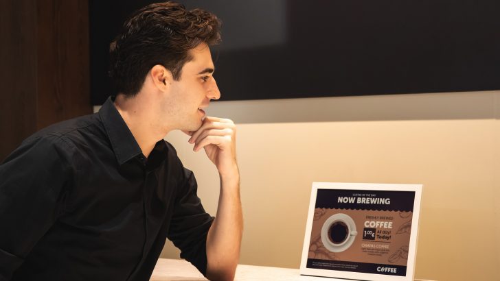Samsung-13-Zoll-Color-E-Paper-3.jpg