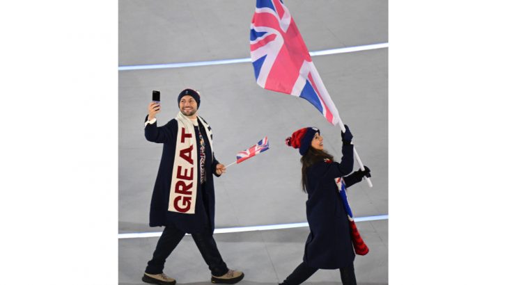 Samsung-Mobile-Galaxy-Z-Flip7-Olympic-Edition-and-S25-Ultra-Milano-Cortina-2026-Opening-Ceremony_main7.jpg