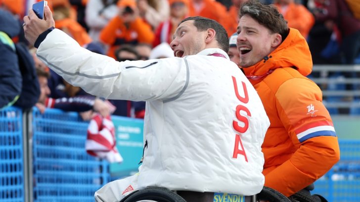 Samsung-Mobile-Milano-Cortina-2026-Paralympic-Winter-Games-Victory-Selfie_main1.jpg