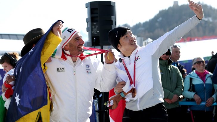 Samsung-Mobile-Milano-Cortina-2026-Paralympic-Winter-Games-Victory-Selfie_main2.jpg