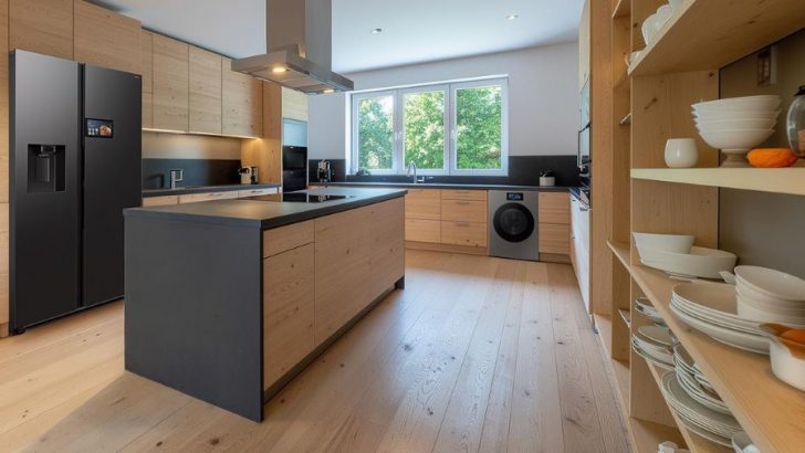 Kitchen_RS94F.jpg