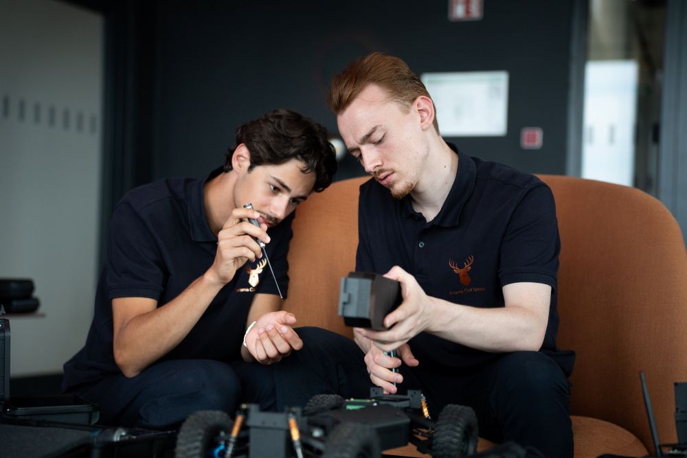 Das Team Artemis Civil Systems beim Samsung Solve for Tomorrow Idea Camp