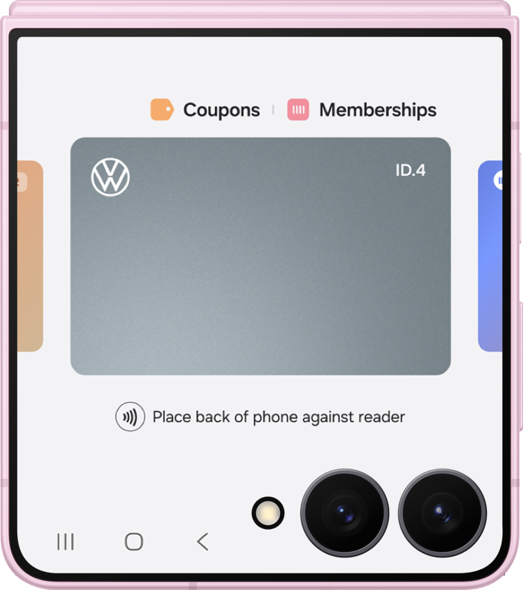 Das Front-Display des Samsung Galaxy Flip8 zeigt eine Karte mit VW-Logo und der Modellbezeichnung ID.4.