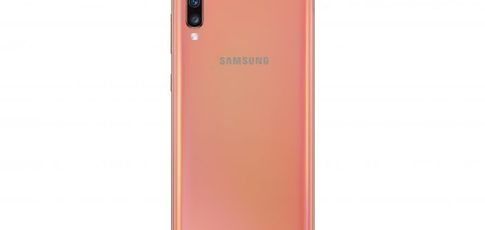 Galaxy-A70_Coral-1.jpg
