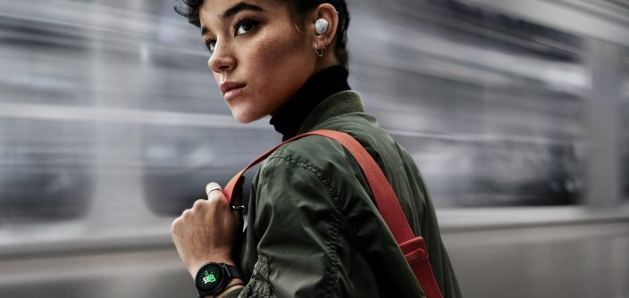GalaxyBuds_Lifestyle_2.jpg