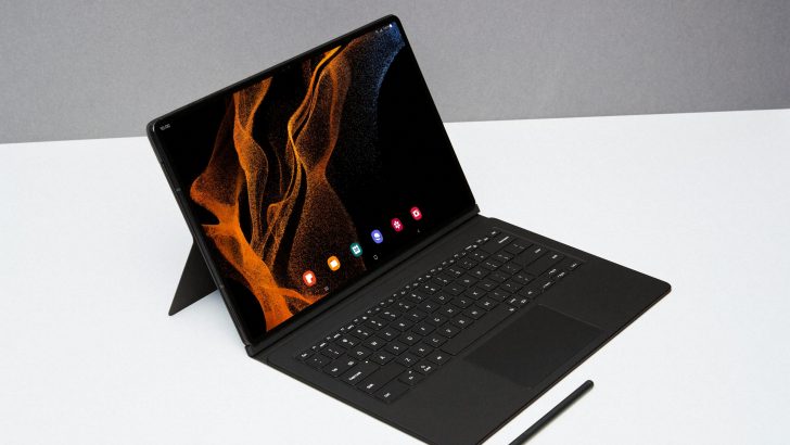 1-008_Design_Tab-S8-Ultra-with-Book-Cover-Keyboard_Graphite_LI.jpg