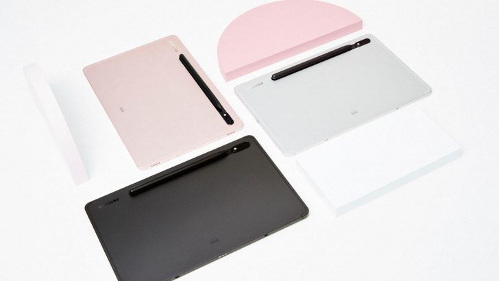 1-010_Family_Tab-S8-Ultra_Graphite_Tab-S8__Silver_Tab-S8_Pink-Gold_LI.jpg