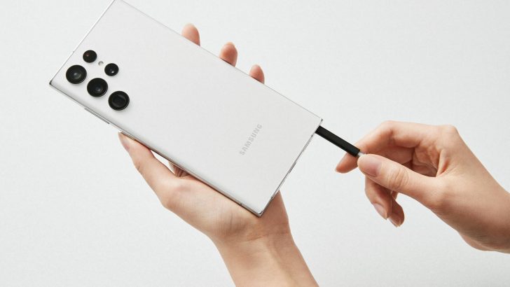 1-14-Galaxy-S22-Ultra_Back1_Phantom-White_design_LI.jpg