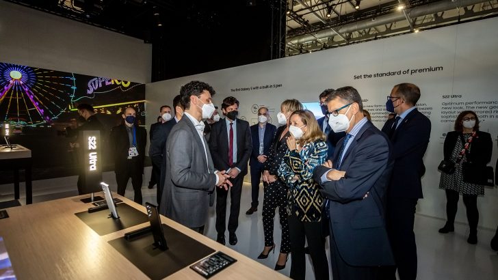 MWC-Visita-Nadia-Calviño-3.jpg