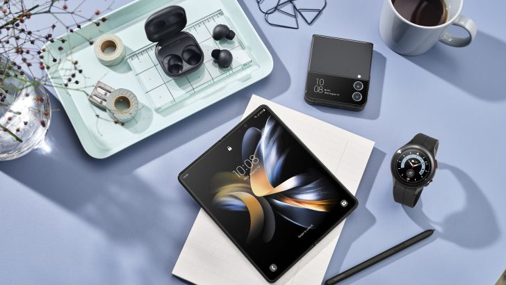 044_eco_galaxy_zfold4_phantomblack_zflip4_graphite_watch5pro_blacktitanium_buds2pro.jpg