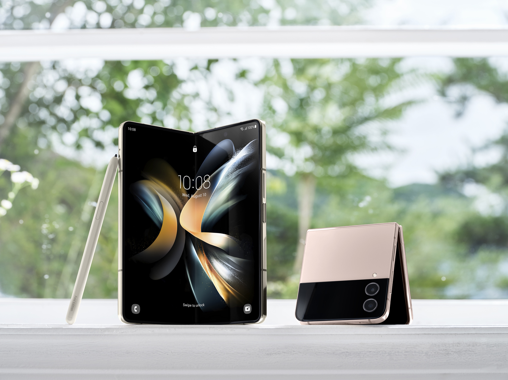 041_ecosystem_galaxy_zfold4_beige_spen_zflip4_pinkgold_Samsung