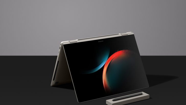 002_product_galaxy_book3_pro_360_beige_spen.jpg