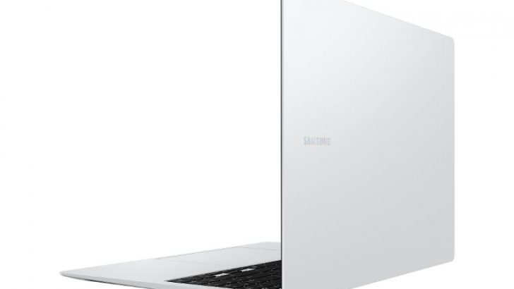 THUMB_018-galaxy-book5-pro-16-us-silver-dynamic.jpg