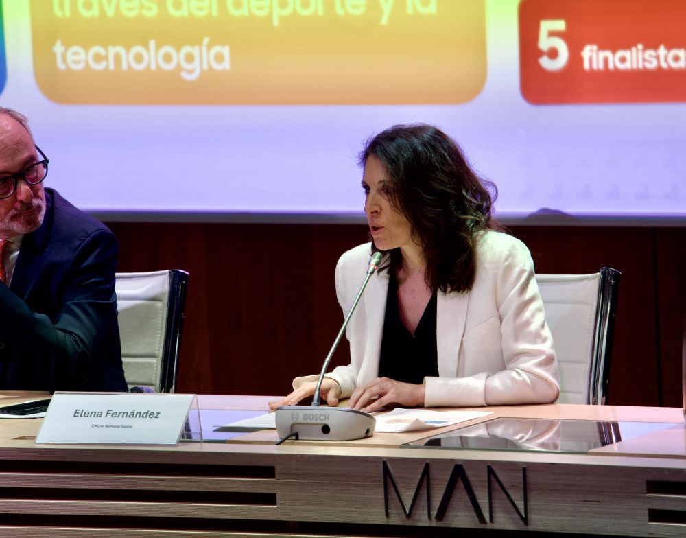 Intervención de Elena Fernández durante una sesión de Samsung Solve for Tomorrow celebrada en el Museo Arqueológico Nacional.