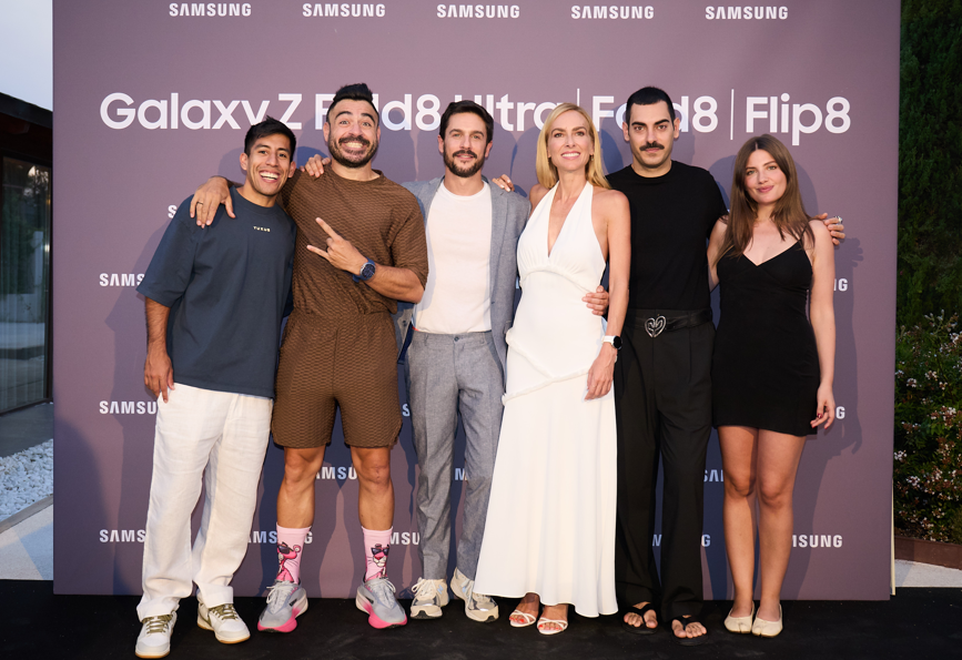 Samsung reúne a Alejo Sauras, Kira Miró, Miriam Giovanelli, Rubén Cortada y otros amigos de la marca para presentar sus últimas novedades Galaxy que incluye un nuevo modelo plegable