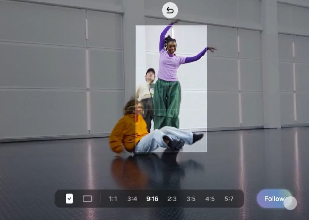 Samsung Galaxy Z Fold8 camera interface showing a dancer in motion, with aspect ratio options and Auto Framing controls visible on screen.