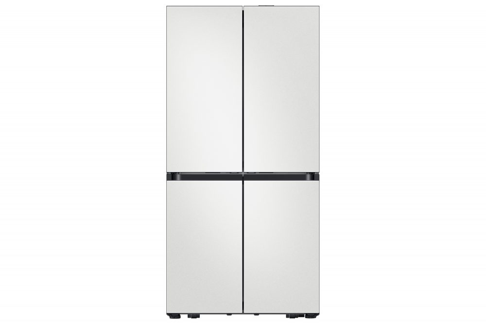Frigorífico Samsung Bespoke AI de cuatro puertas en acabado blanco, visto de frente, con diseño minimalista.