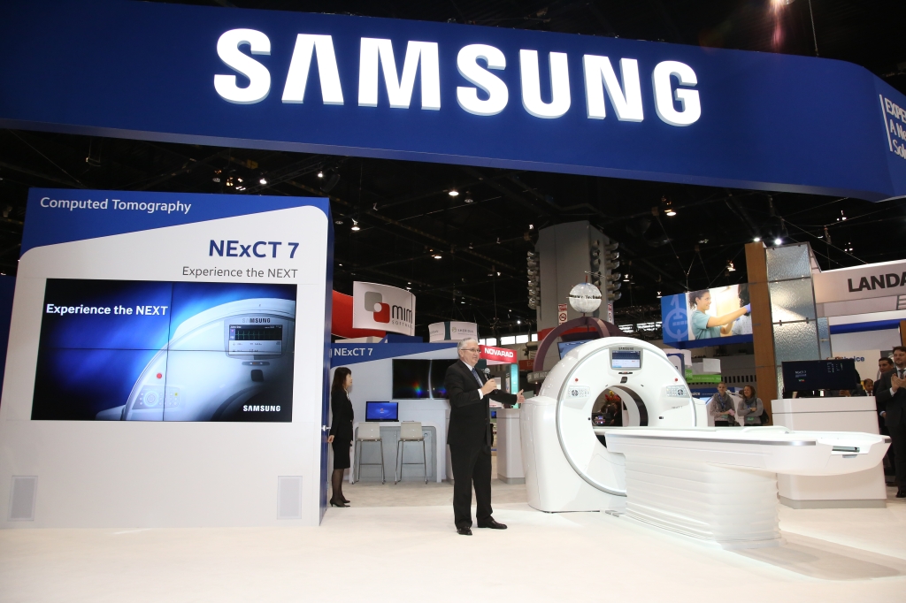 Photo-Samsung-Electronics-Unveils-an-Expanded-Portfolio-of-Medical-Imaging-Solutions-at-RSNA-2015_2.jpg