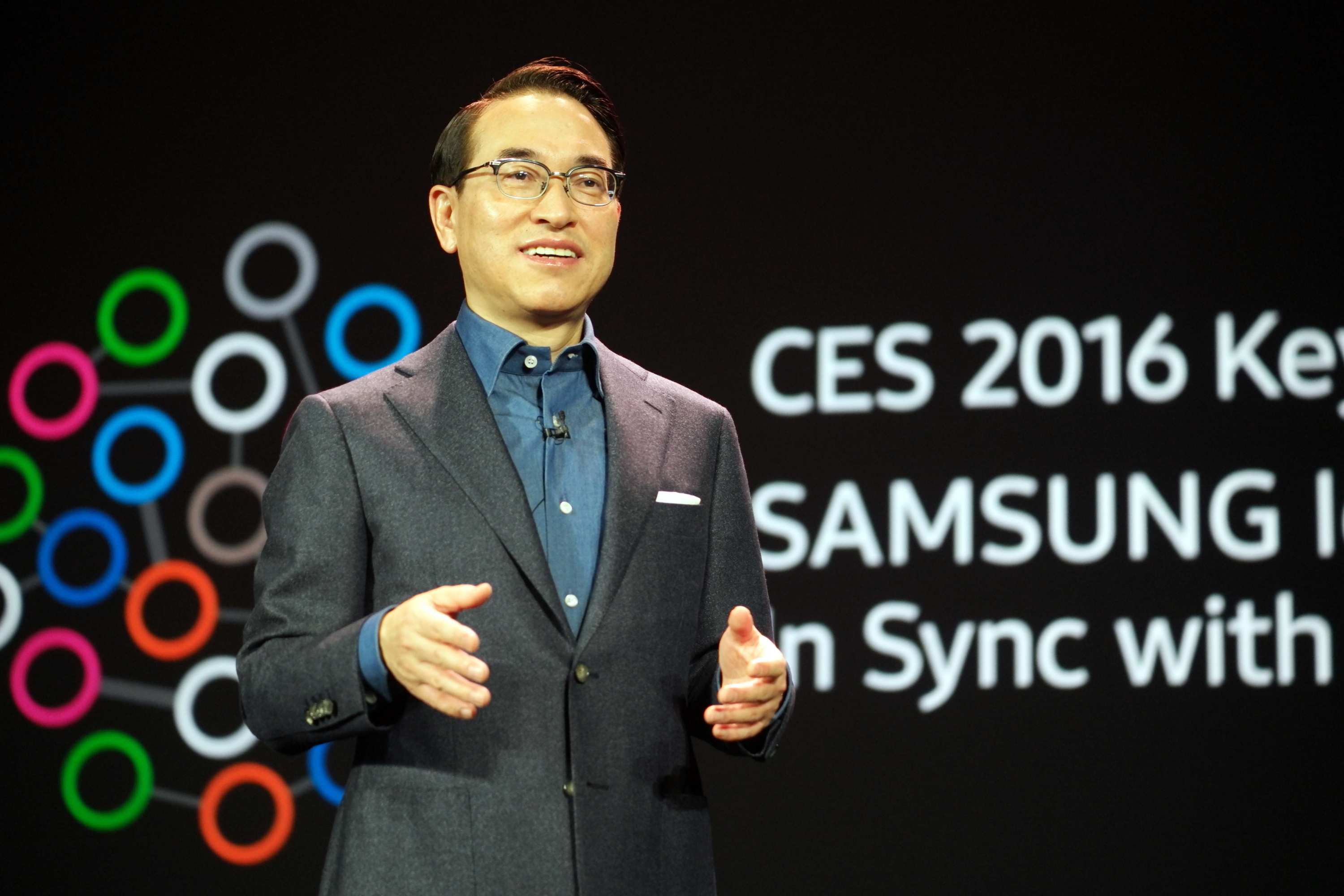 Photo_CES-2016-Keynote_Dr-Hong.jpg