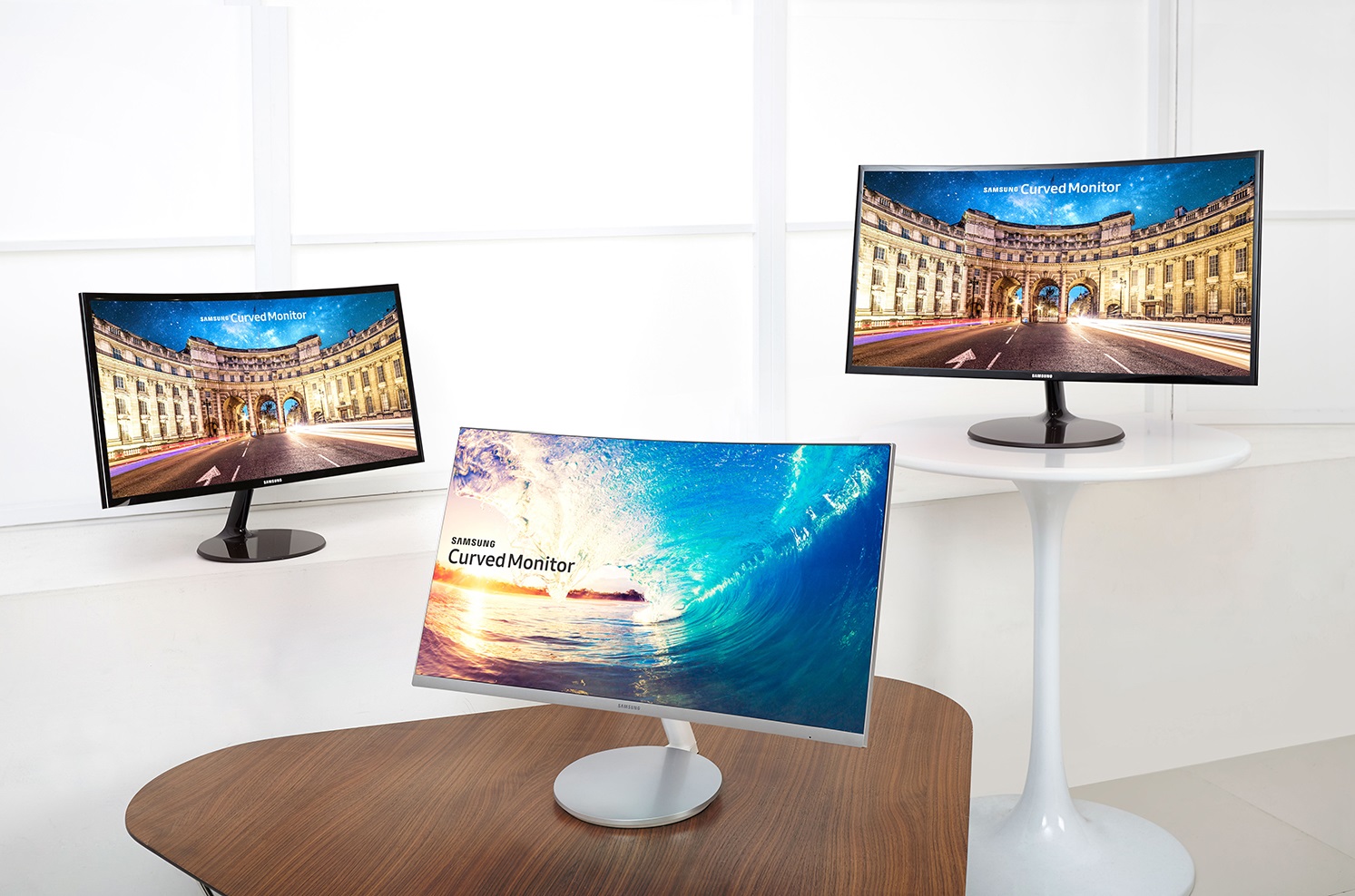CF591-CF390-Curved-Monitors.jpg