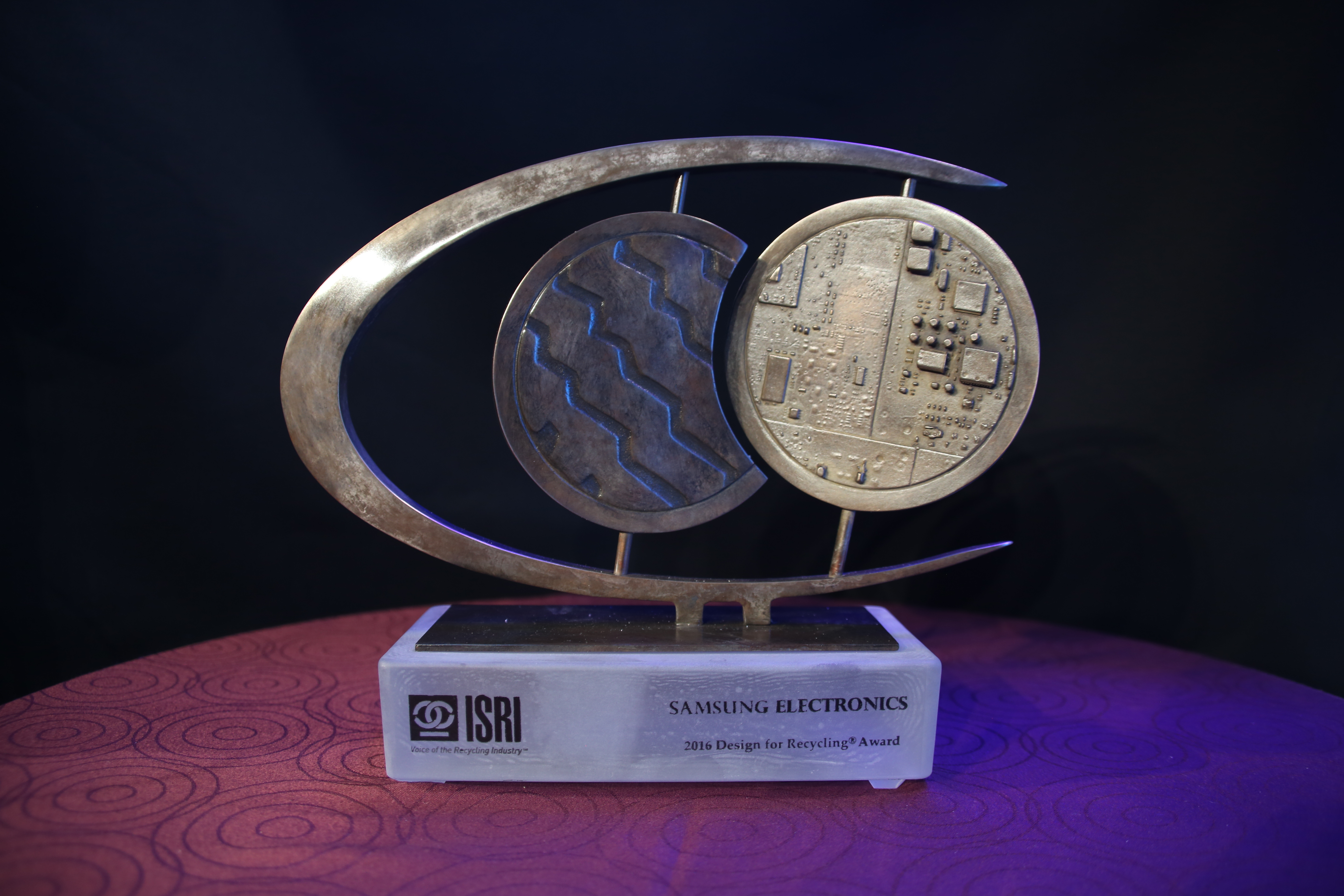 2.-ISRI-award.jpg