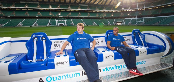 011-England-Stars-welcome-the-Samsung-Slider-to-Twickenham-ahead-of-its-debut-at-the-HSBC-London-Sevens-on-21st-and-22nd-May.jpg