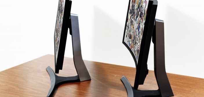 Samsung-Curved-Monitor_-Flat-Monitor.jpg