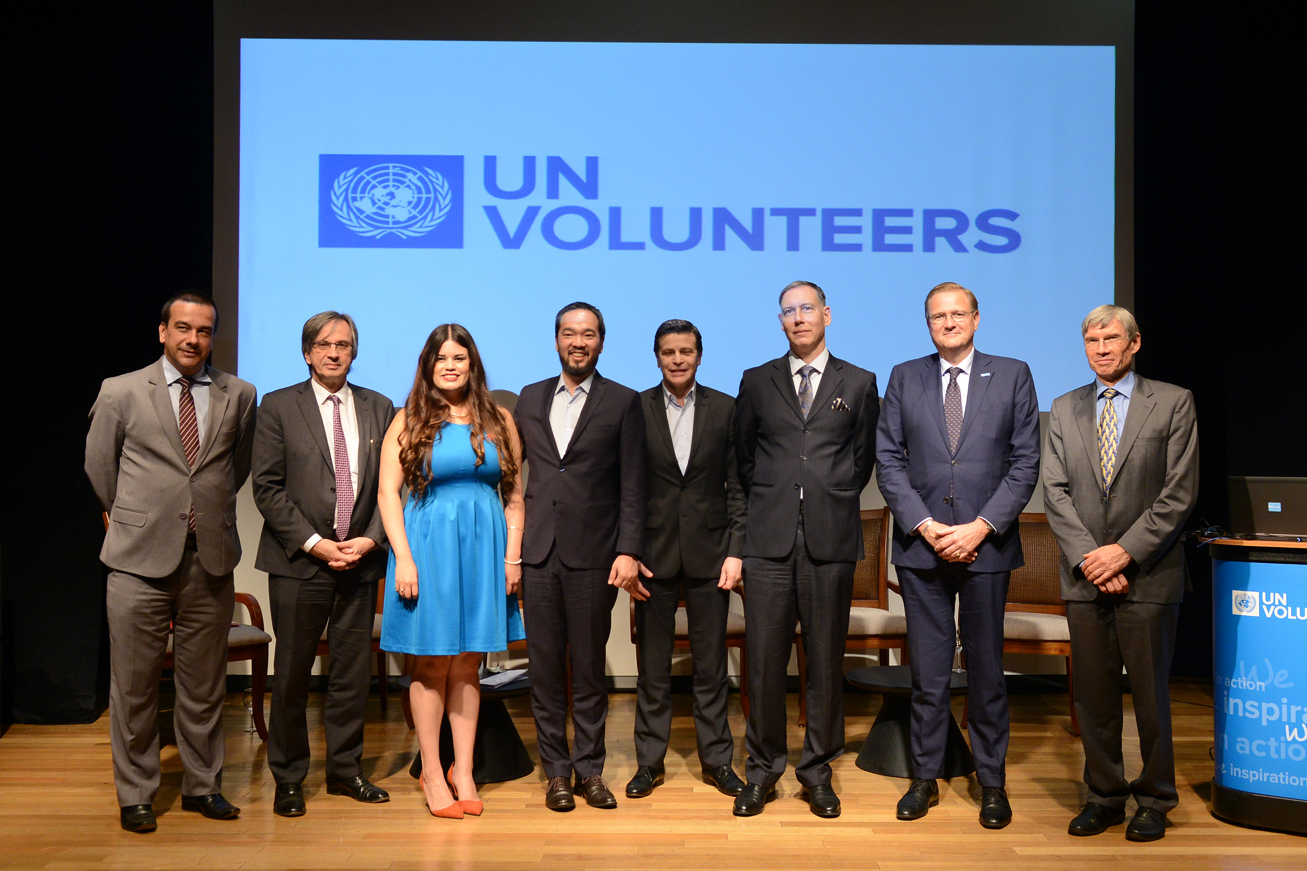 Samsung-UN-Volunteers_Image_2_v2.jpg