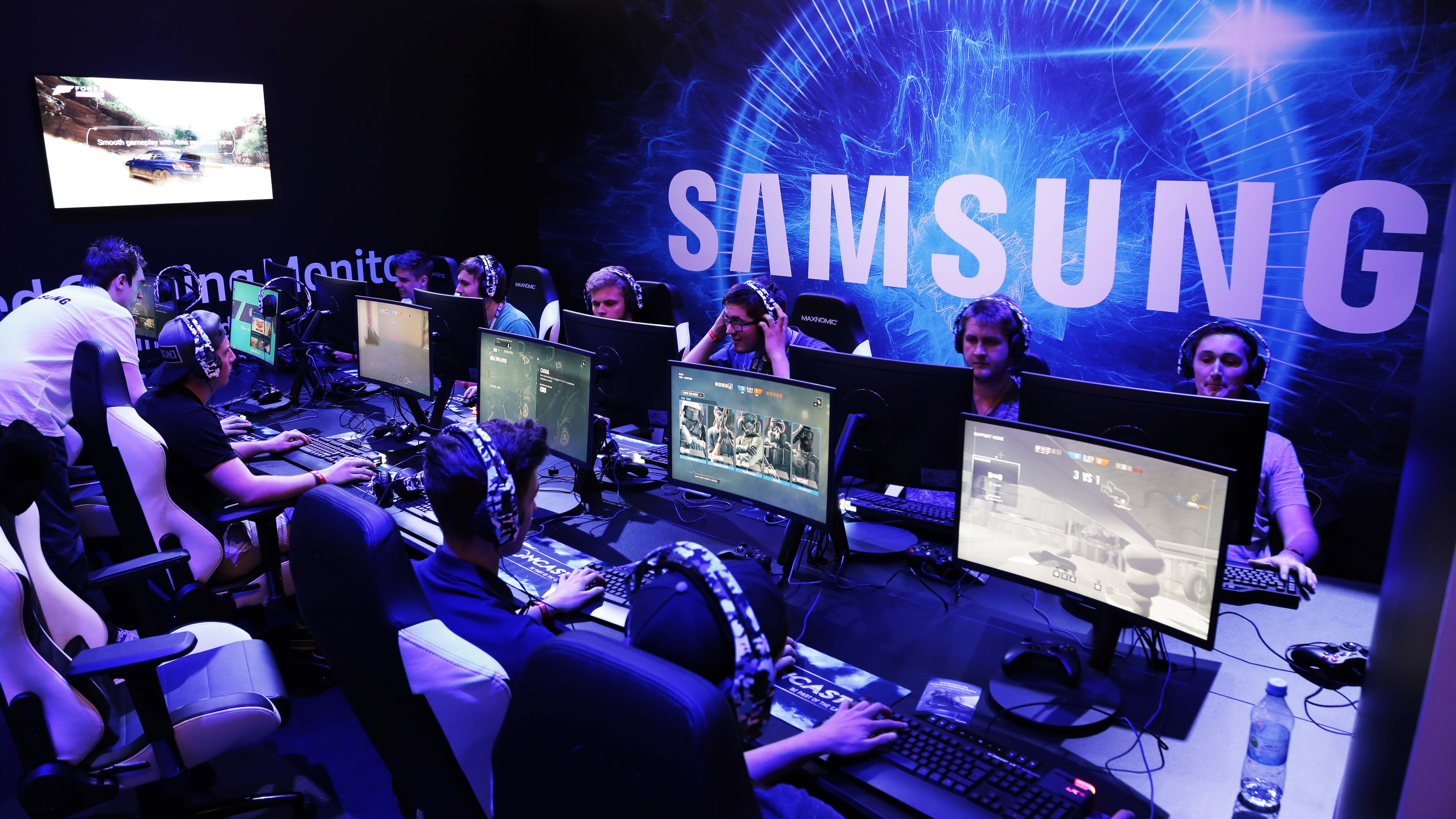 Gamescom-2016-Event-1.jpg