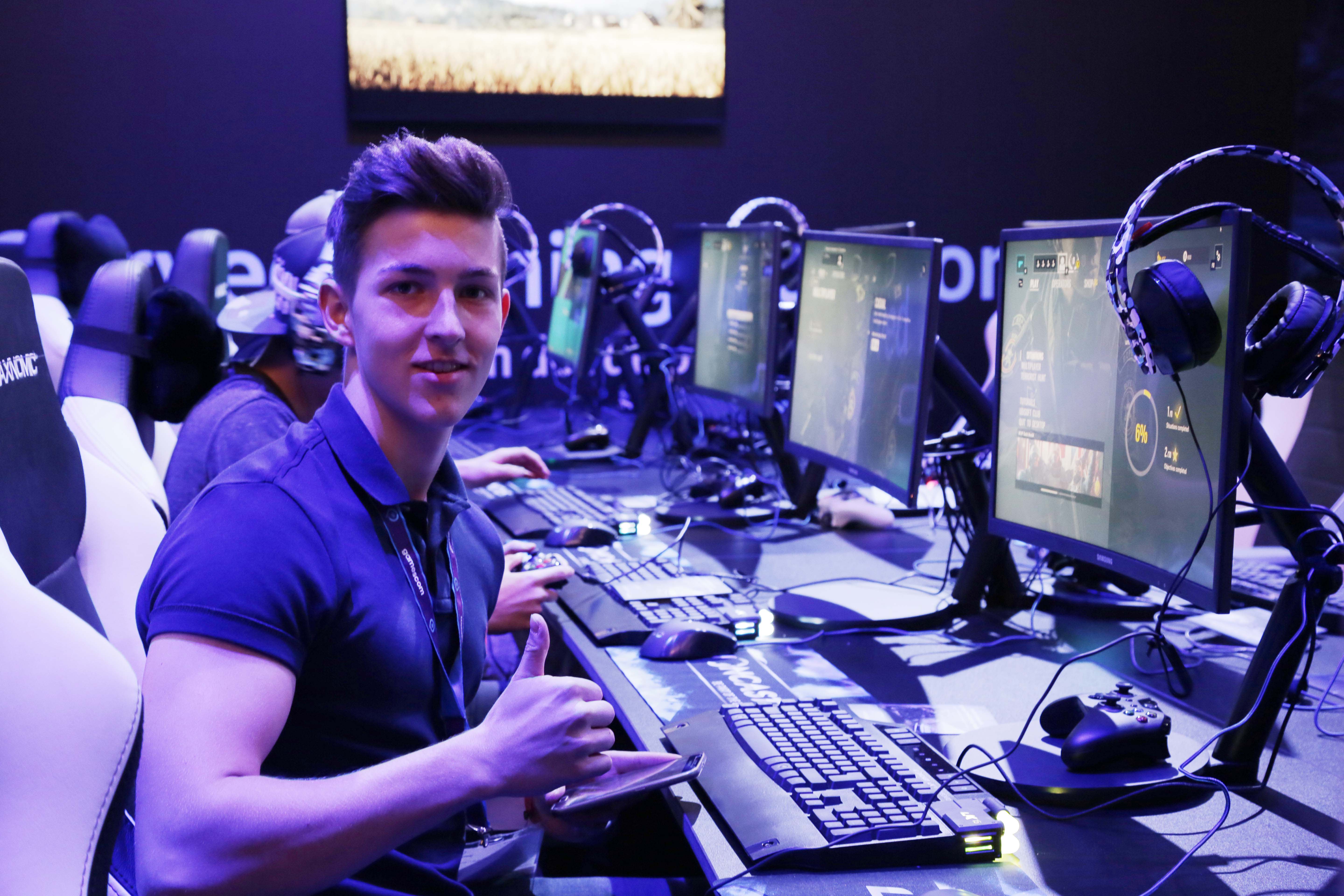 Gamescom-2016-Event-2.jpg