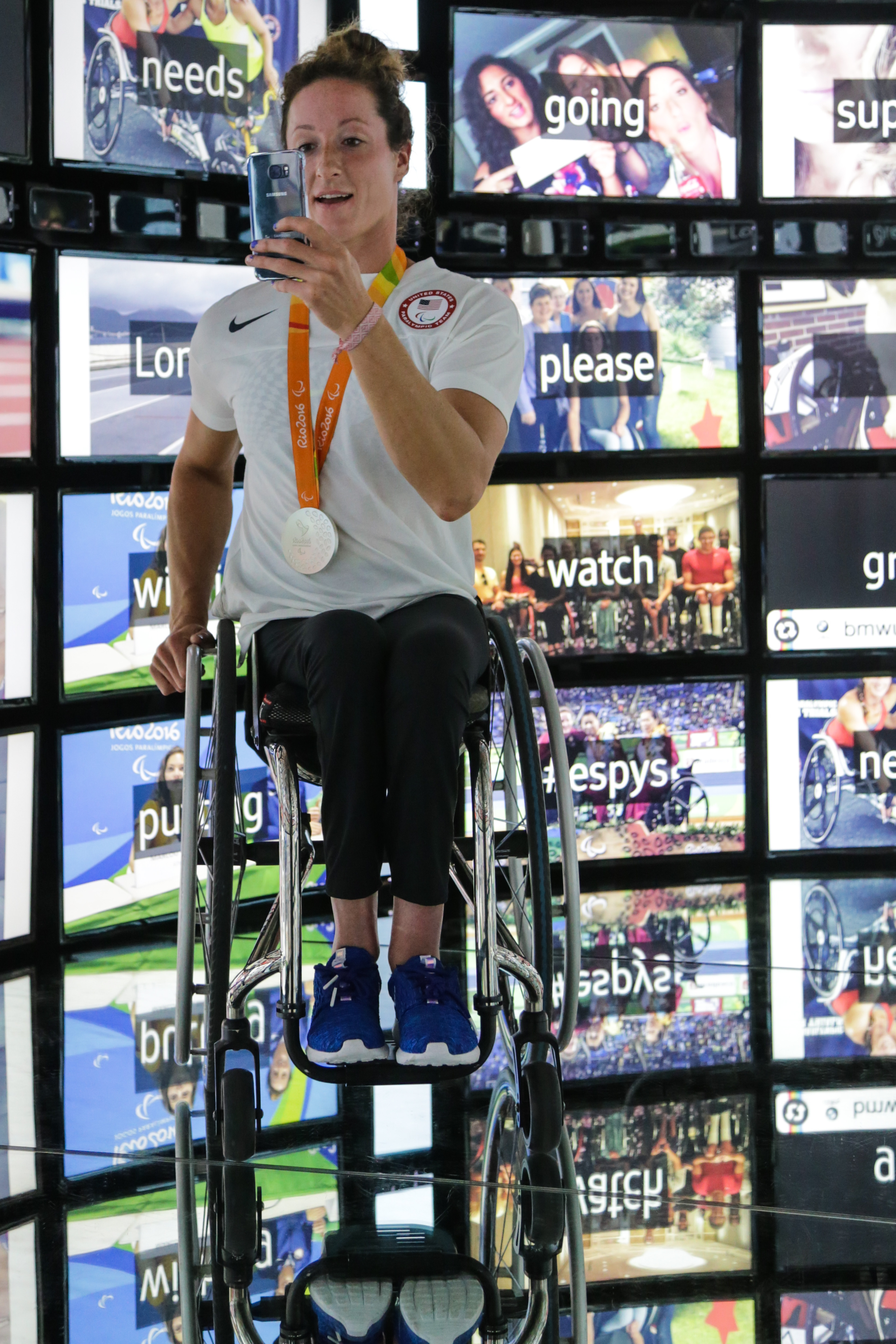 Paralympic-Athlete-McFadden-Visiting-Galaxy-Studio-1.jpg