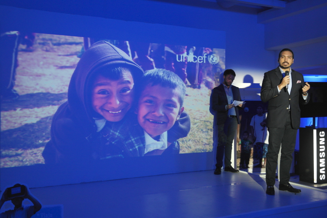 UNICEF-and-Samsung-Electronics-Mexico-Gear-VR-10_ff.jpg