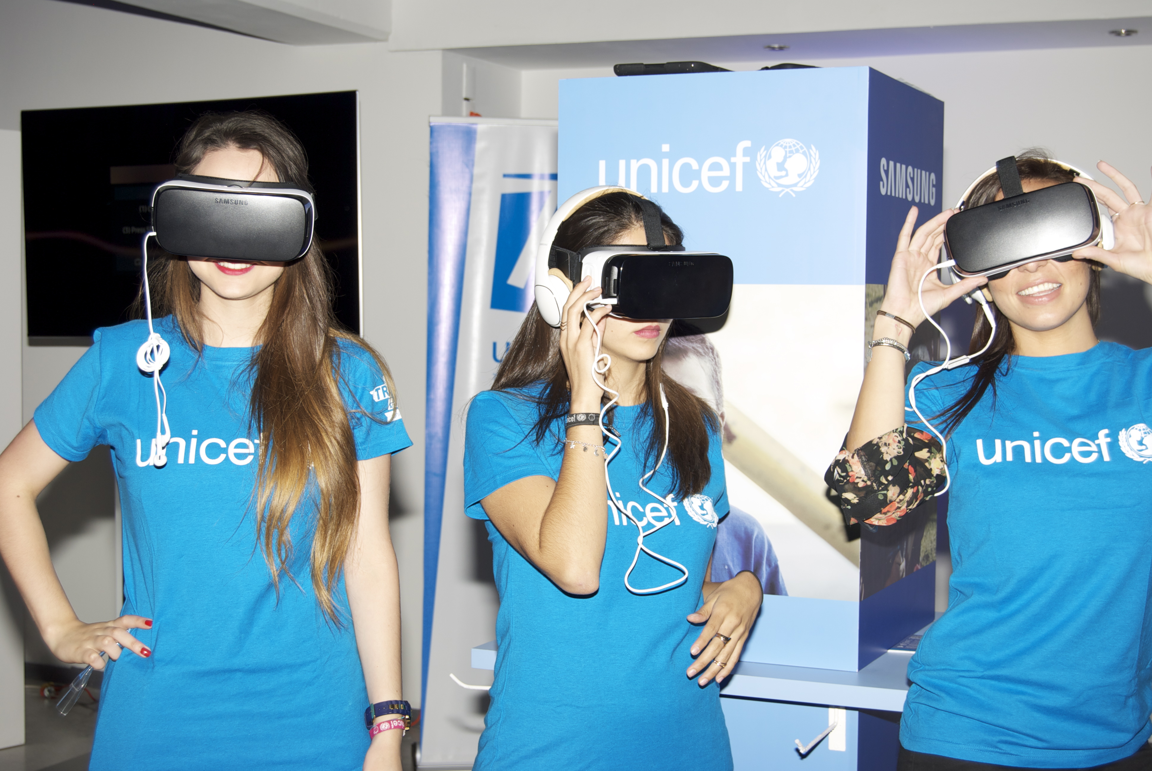 UNICEF-and-Samsung-Electronics-Mexico-Gear-VR-2.jpg