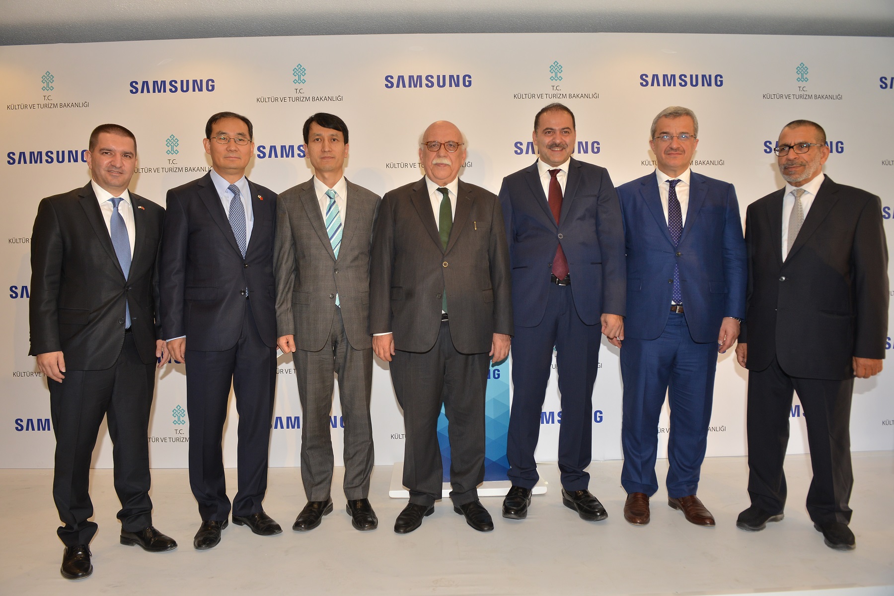 SETK-Samsung-Digital-Library-Opening_2.jpg