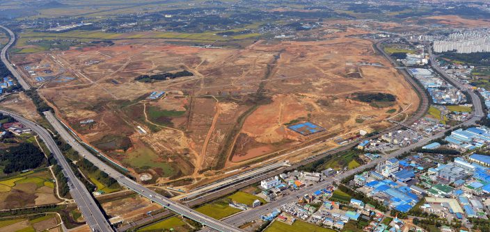 3.-Samsung-Electronics-Pyeongtaek-Campus-October-2014-Before-Construction.jpg