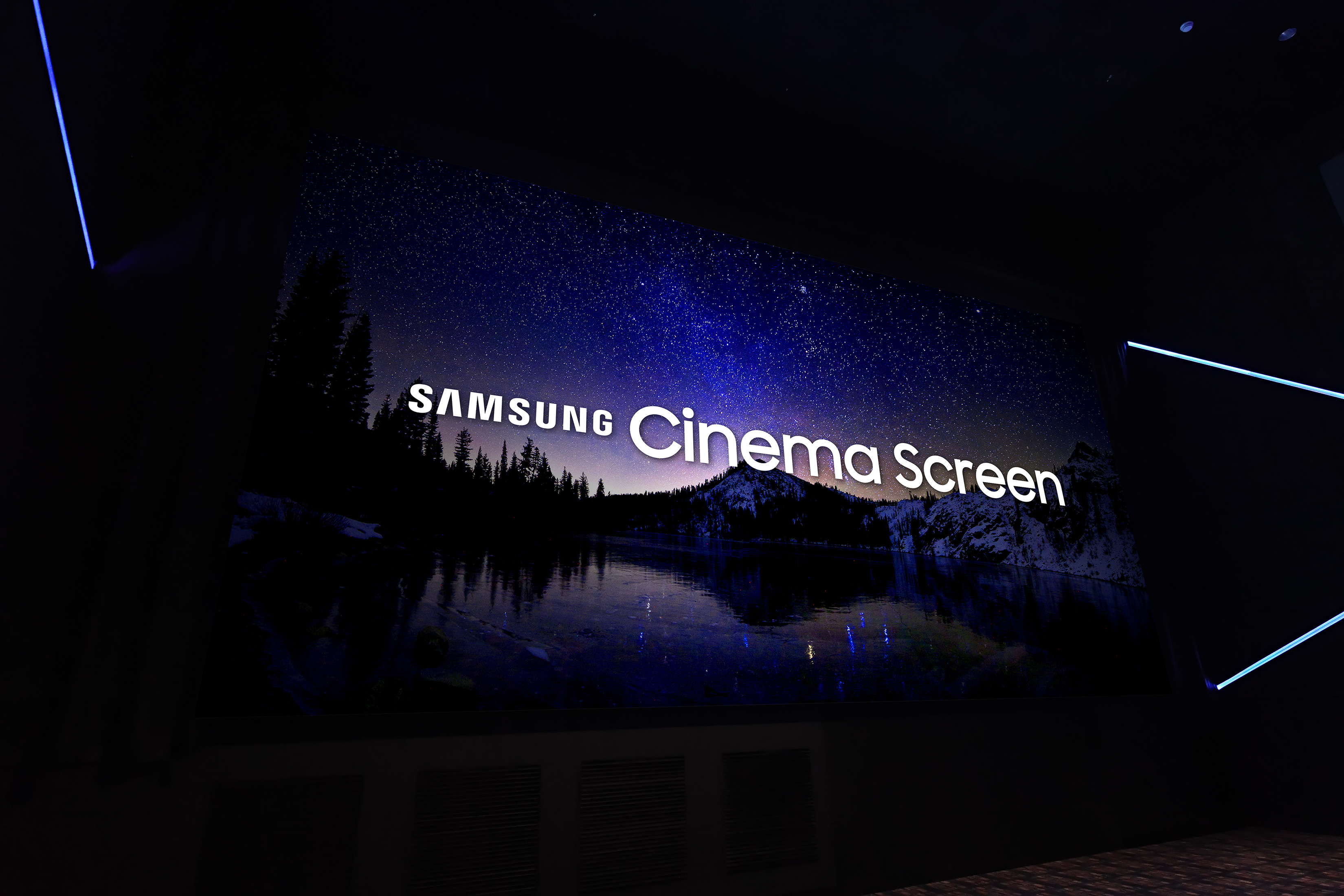 Cinema-LED-Screen-Photo-for-Global-Press-Release-1.jpg