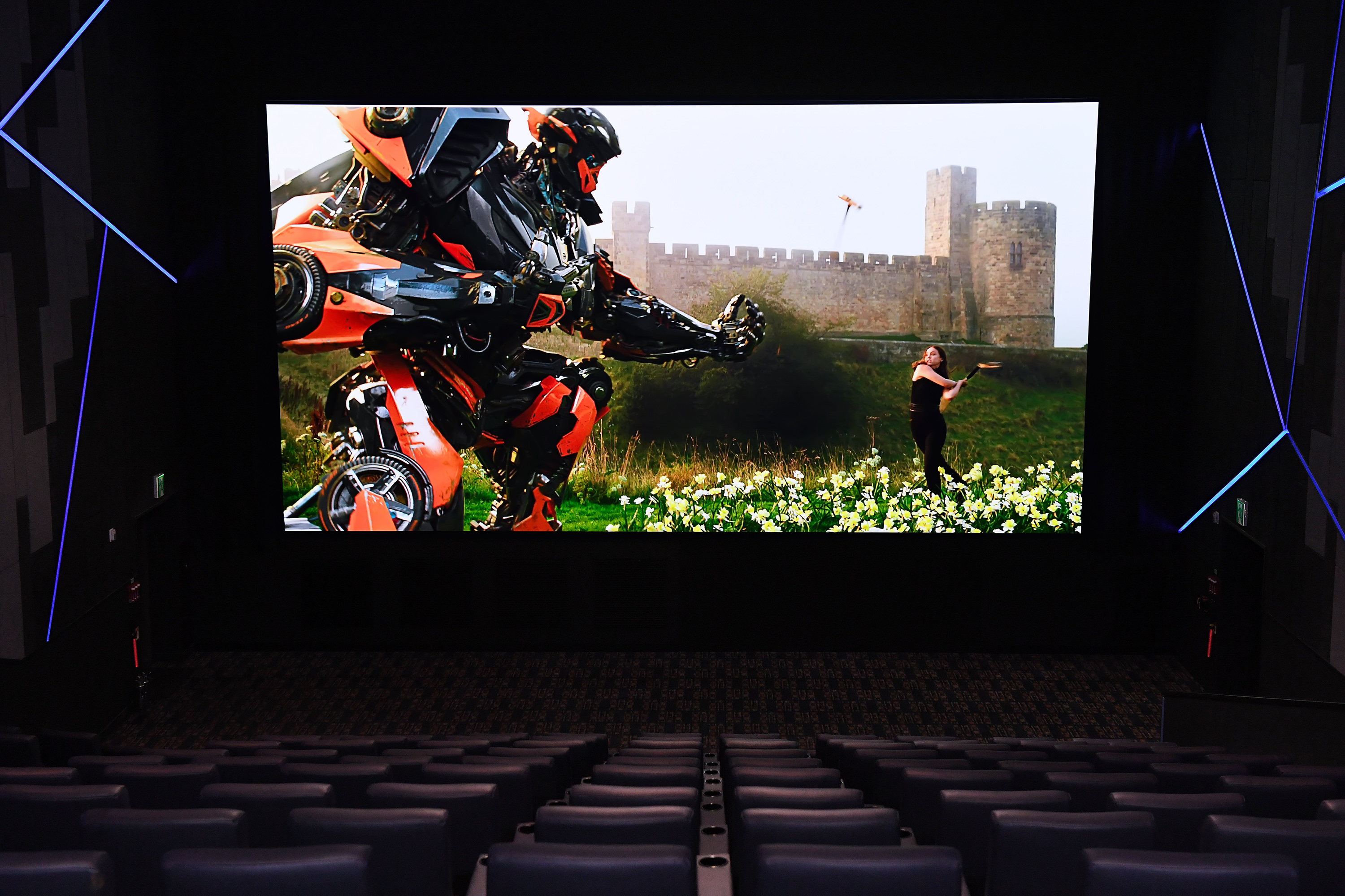 Cinema-LED-Screen-Photo-for-Global-Press-Release-3.jpg
